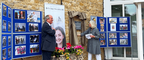 Clore lab plaque unveiled in memory of Professor Mike Cawthorn