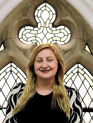 Portrait photo of Dr Jenna Gillett