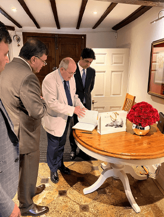 Vice-Chancellor Professor James Tooley welcoming Mr Faisal