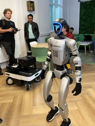 Humanoid robot and mini robot in Verney Park